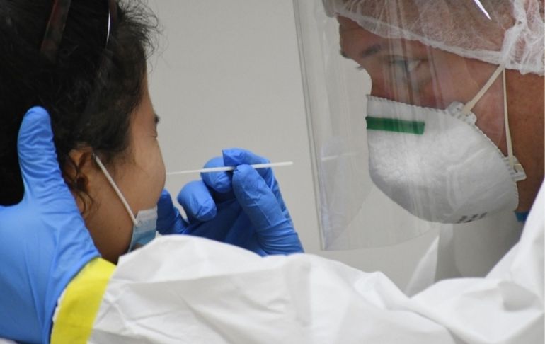 Portada: COVID-19: Puerto Rico detecta su primer caso de la variante ómicron