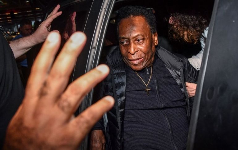 Pelé volverá a casa en dos o tres días tras tratamiento contra tumor en el colon, informó su familia