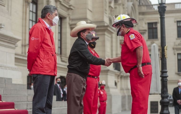 Portada: Pedro Castillo: “Le pido al ministro del Interior que recoja las demandas del cuerpo de bomberos"