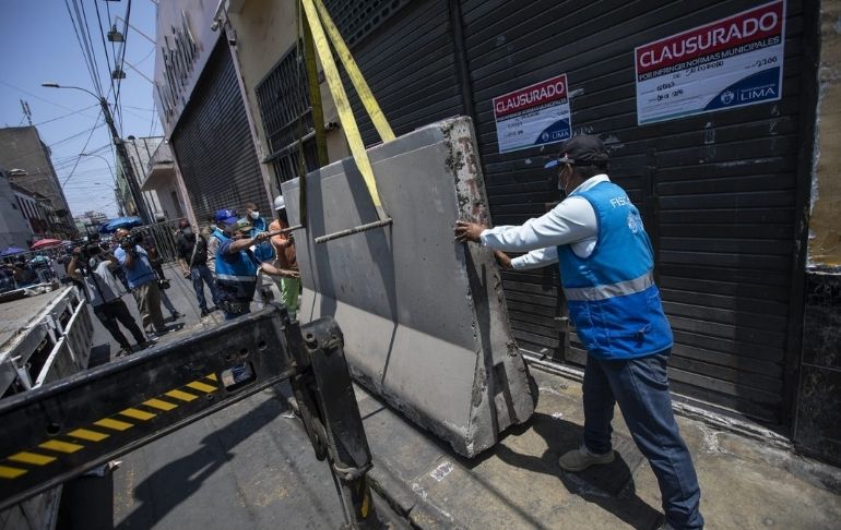 Mesa Redonda: MML clausura locales comerciales que eran usados como almacenes clandestinos