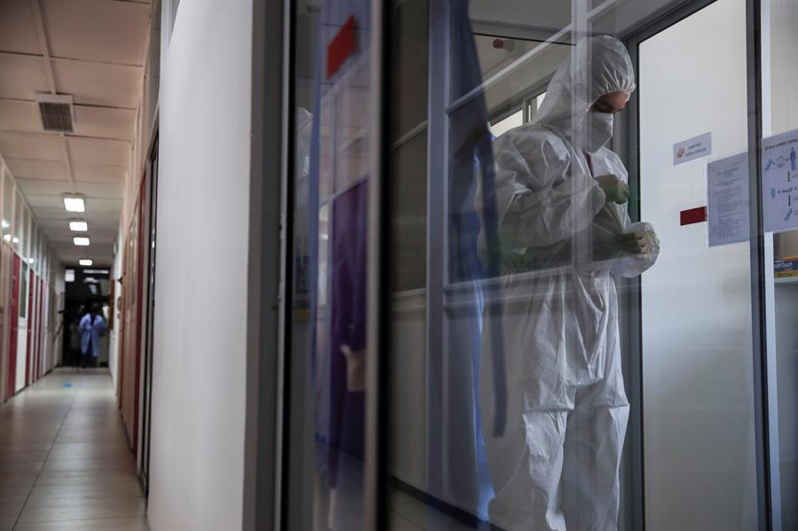 Portada: Chile registra nuevo récord diario de contagios por segundo día consecutivo tras sumar 9.454 infectados nuevos