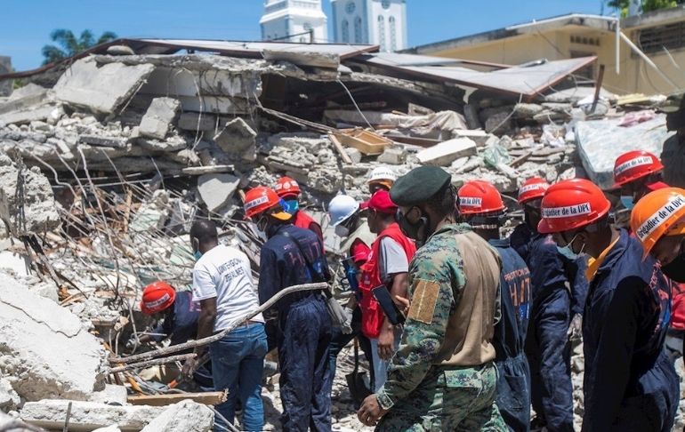 Portada: Haití: fuerte sismo de 5,3 de magnitud deja al menos dos muertos