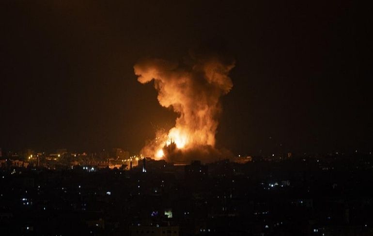 Portada: Israel bombardeó Gaza en respuesta a los cohetes de Hamás