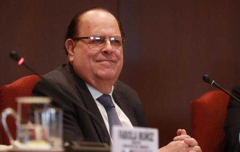 Julio Velarde es elegido banquero central de las Américas 2022 por The Banker