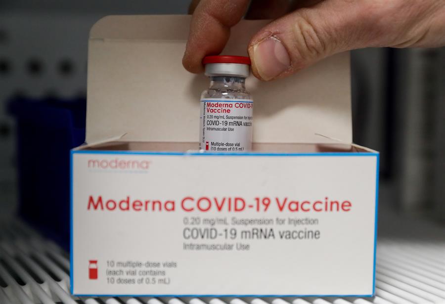 Portada: Estados Unidos: FDA aprobó totalmente la vacuna contra la covid-19 de Moderna