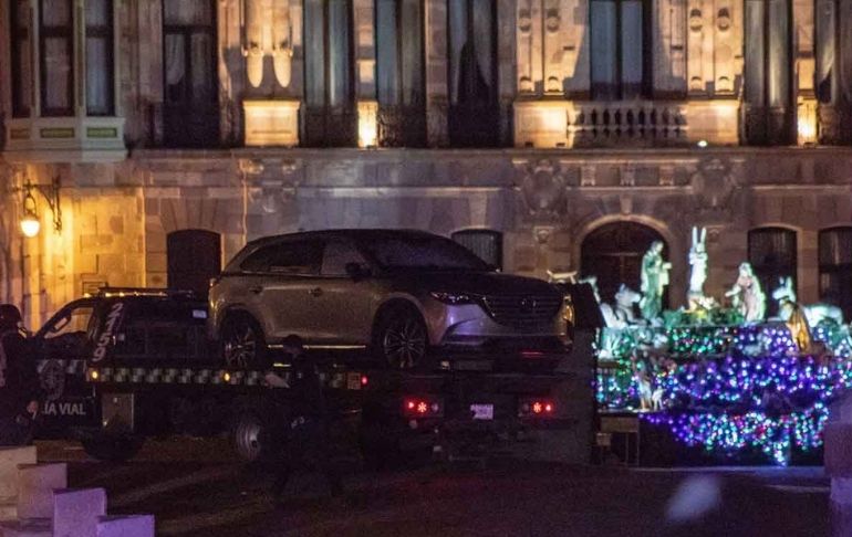 México: abandonan camioneta con seis cadáveres afuera del Palacio de Gobierno de Zacatecas