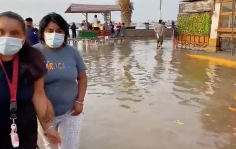 Paracas: salida del mar deja varios locales afectados