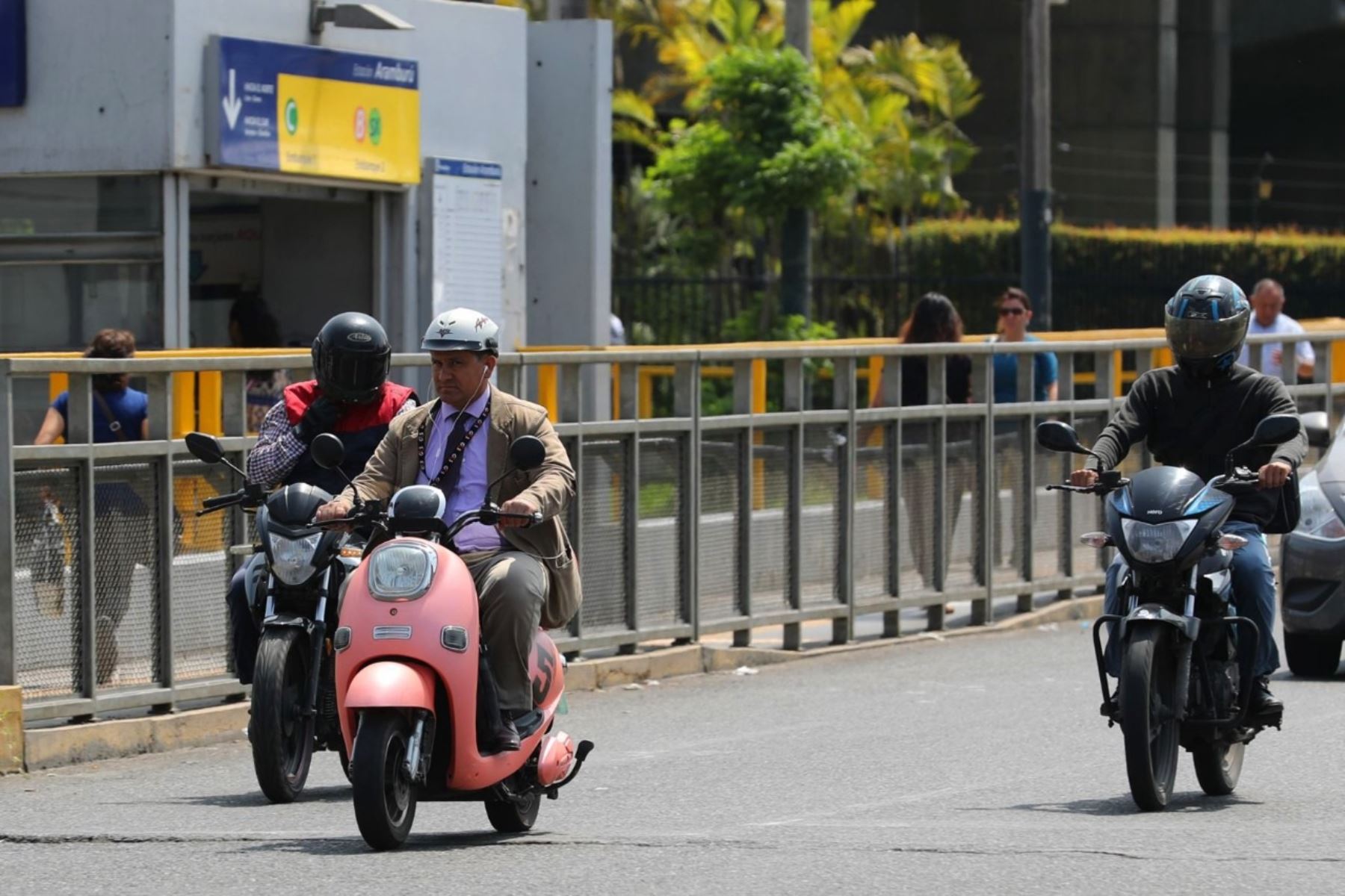 PCM aprueba proyecto para que solo una persona viaje en moto lineal, informó el ministro del Interior