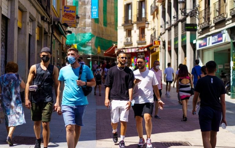 España eliminará obligación de usar mascarilla al aire libre
