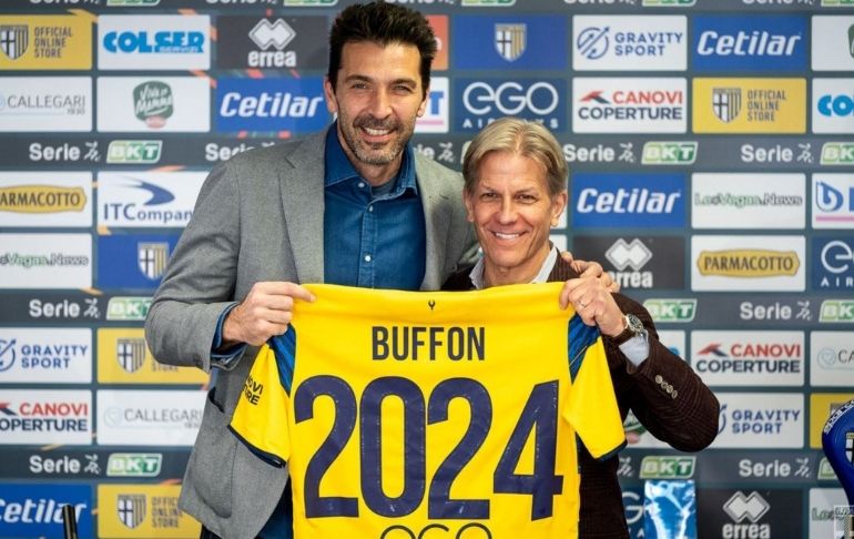 Gianluigi Buffon renovó con Parma y tiene intención de jugar hasta los 46 años