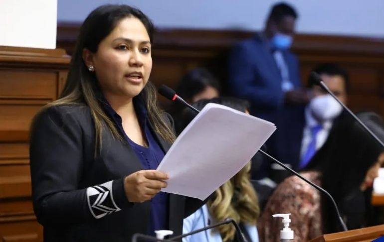 Portada: Heidy Juárez: "Hay ministros que no pueden continuar para emitir el voto de confianza"