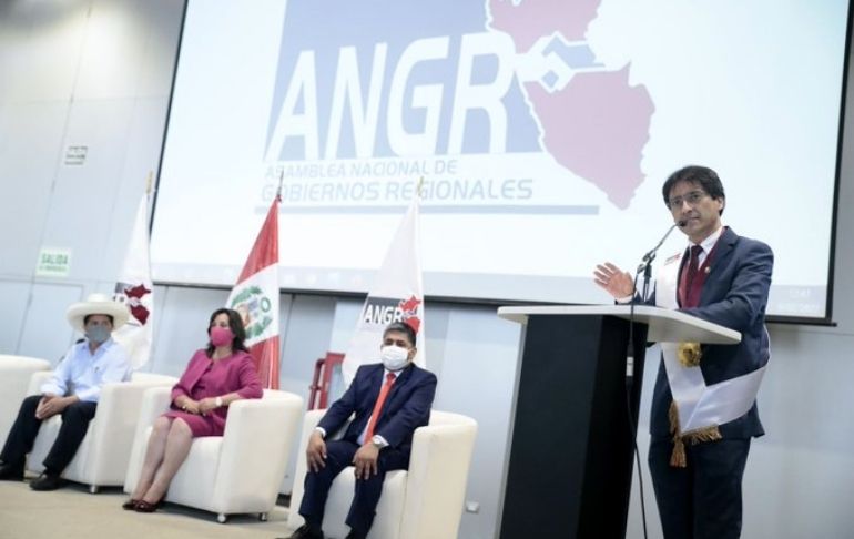 Portada: Jean Paul Benavente, nuevo presidente de la ANGR, pide "mayor estabilidad" en el Gobierno