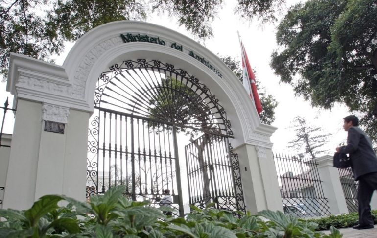 Portada: Minam: exministros exigen a Castillo designar a "personas calificadas" en la cartera
