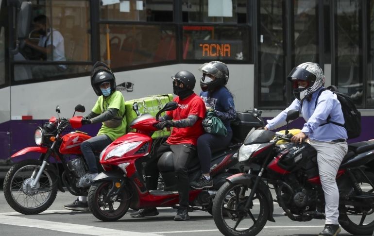 Portada: Mininter: La prohibición de dos pasajeros en una moto lineal se aplicaría solo en Lima y Callao