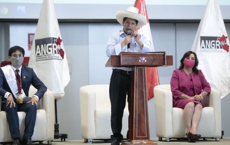 Portada: Pedro Castillo anunció que a cada gobernador se le asignará un helicóptero
