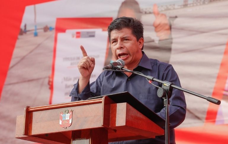 Pedro Castillo: "Las discusiones políticas y los líos inútiles no ayudan al desarrollo del país"