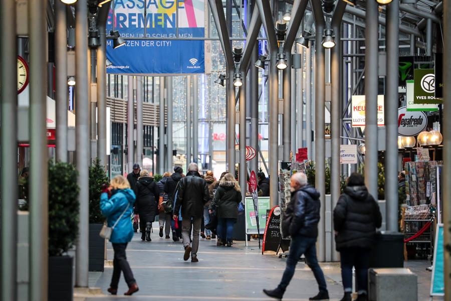 Portada: Alemania levanta mayoría de restricciones en medio de sexta ola de la pandemia de covid-19