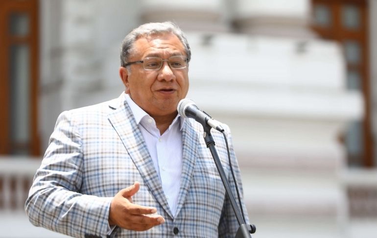 Anderson advierte que marchas a favor del gobierno buscarían "tomar por asalto" al Congreso