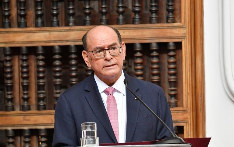 Canciller Landa: "Hoy arribarán los primeros 13 compatriotas que lograron salir de Ucrania"