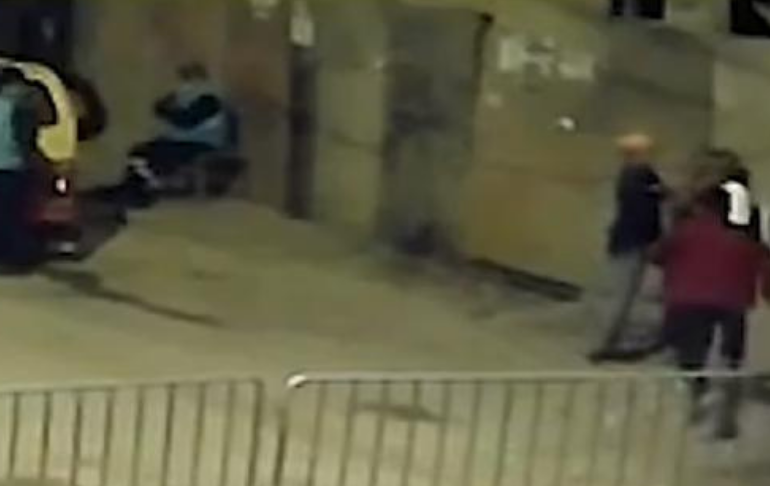 Hombre es asaltado frente a serenos en San Juan de Miraflores