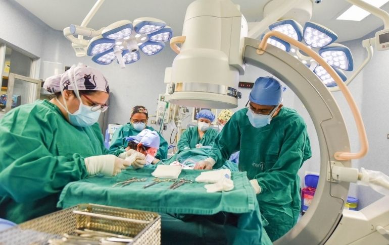 Portada: INSN San Borja incrementa en 42% el número de cirugías de alta complejidad a niños de todo el país