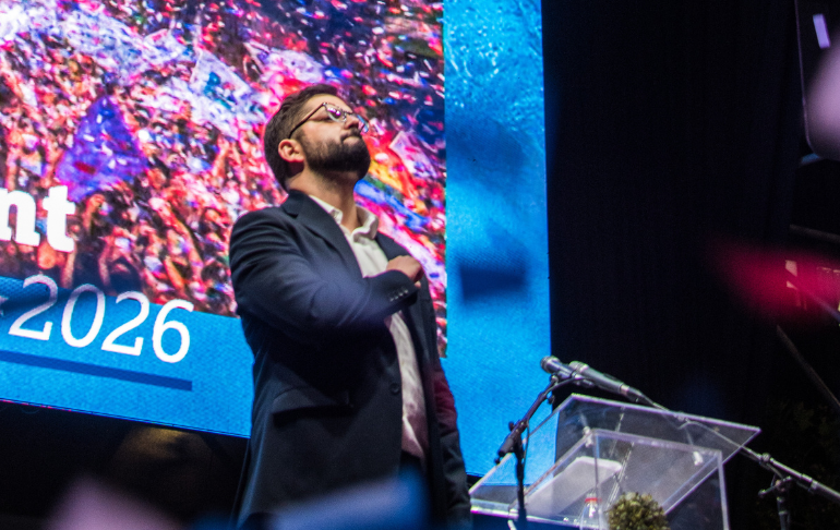 Portada: Gabriel Boric señala que Chile debe garantizar el agua como "derecho humano"