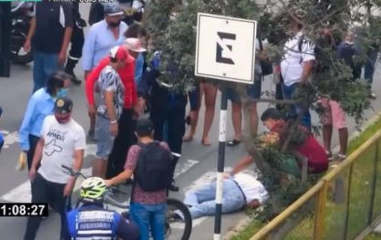 Periodista se encuentra en UCI tras ser atropellado por bus de transporte público