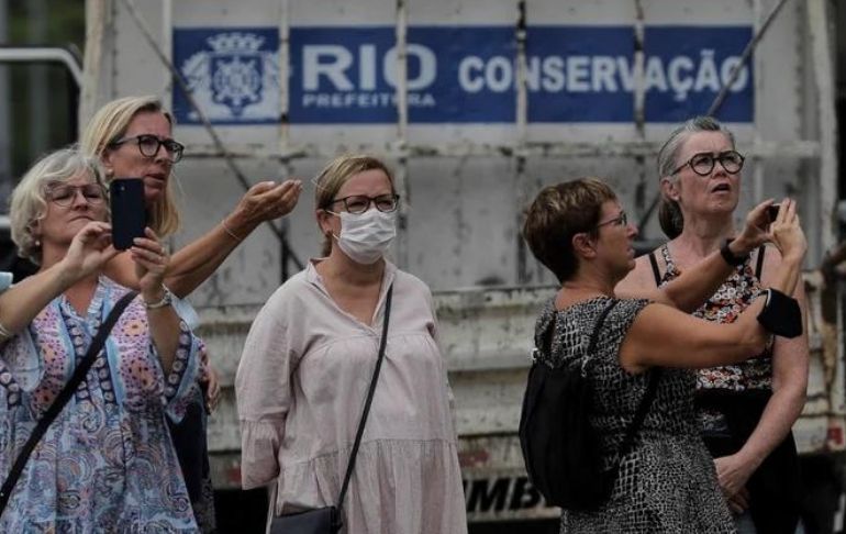 Portada: Brasil: Río de Janeiro deja de exigir la mascarilla en lugares cerrados