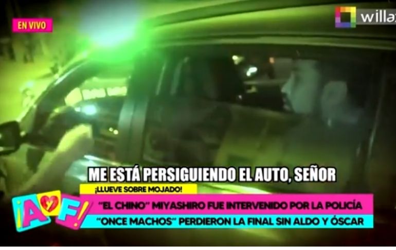 Portada: Aldo Miyashiro fue intervenido por pasarse la luz roja, pero policía lo dejó ir