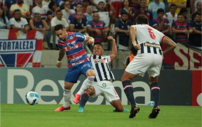 Portada: Copa Libertadores: Alianza Lima perdió 2-1 contra Fortaleza y sigue con su mala racha [VIDEO]