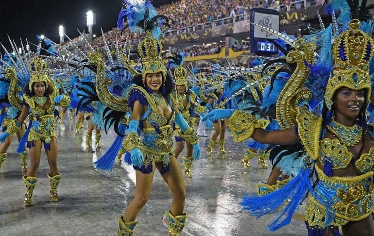 Rio de Janeiro "renace" con su primer carnaval desde la pandemia