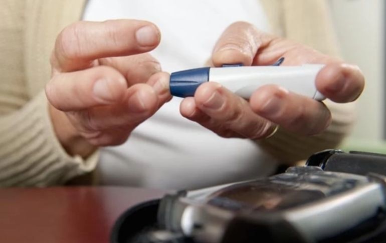 Capacitan a médicos y pacientes en el manejo de la diabetes tipo 1