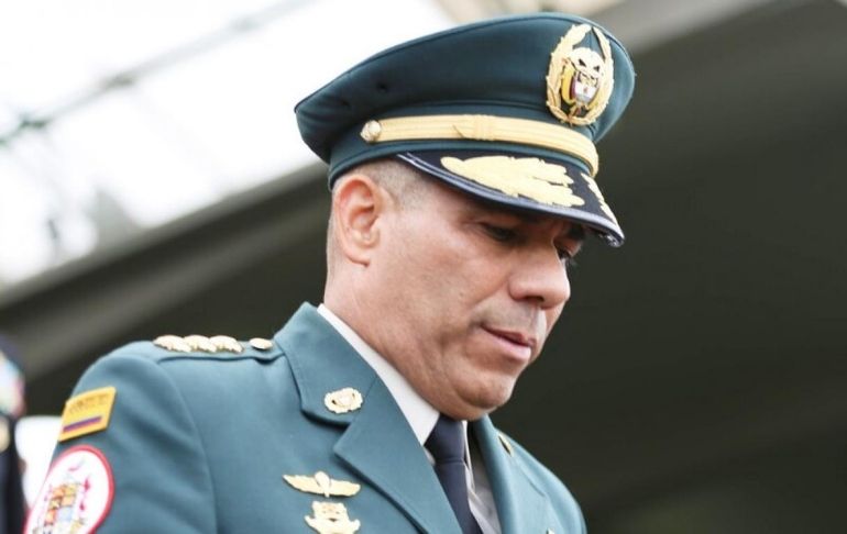 Portada: Colombia: investigan al comandante del Ejército por arremeter contra candidato presidencial