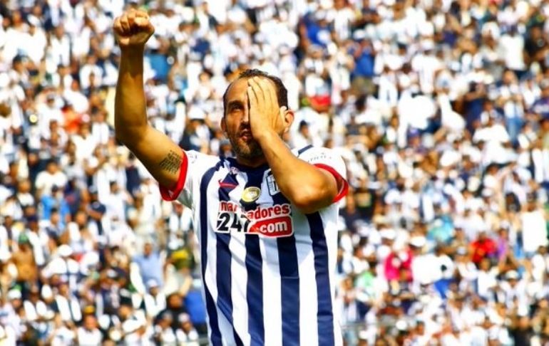 Hernán Barcos: "Se vienen partidos duros, pero iremos paso a paso"