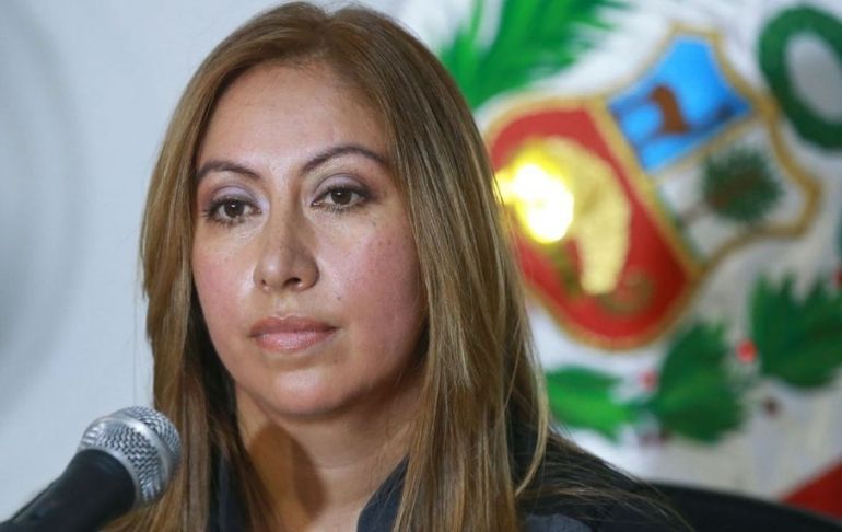 Katherine Ampuero: Dudo que el ministro Chávarry ordene captura de Pacheco porque complica a Castillo