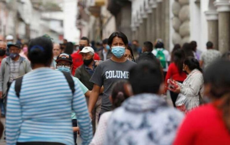 Ecuador elimina uso obligatorio de mascarillas en espacios cerrados y abiertos