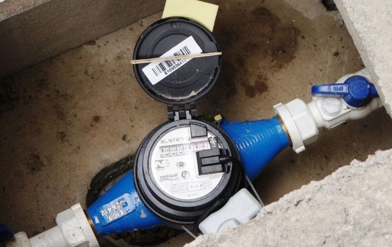 La Victoria: vecinos se quedan sin agua potable por robo de 15 medidores