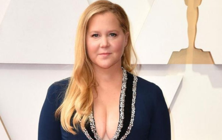 Amy Schumer asegura que recibió amenazas de muerte tras broma a Kirsten Dunst en los Oscar 2022