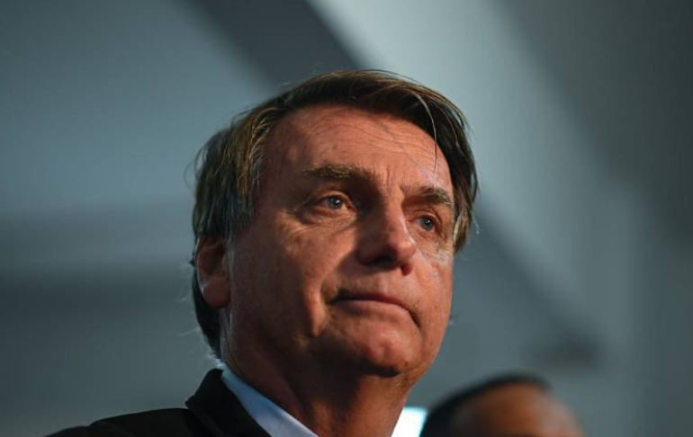 Jair Bolsonaro indulta a diputado condenado a prisión por la Corte Suprema