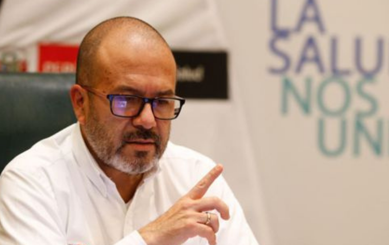 Portada: Víctor Zamora sobre presunta aplicación de doble dosis de Moderna: "Se debe montar un programa de seguimiento a estas personas"