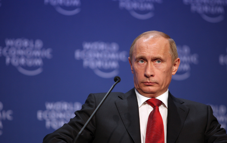 Portada: Vladímir Putin acusa a Ucrania de impedir la rendición en Mariúpol