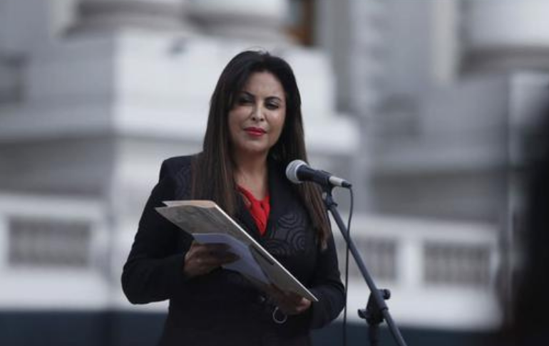 Portada: Patricia Chirinos sobre Dina Boluarte: "Creo que ya está cosiendo su banda presidencial"