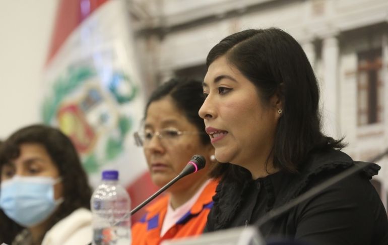 Portada: Betssy Chávez plantea que candidatos al Congreso pasen por exámenes psiquiátricos