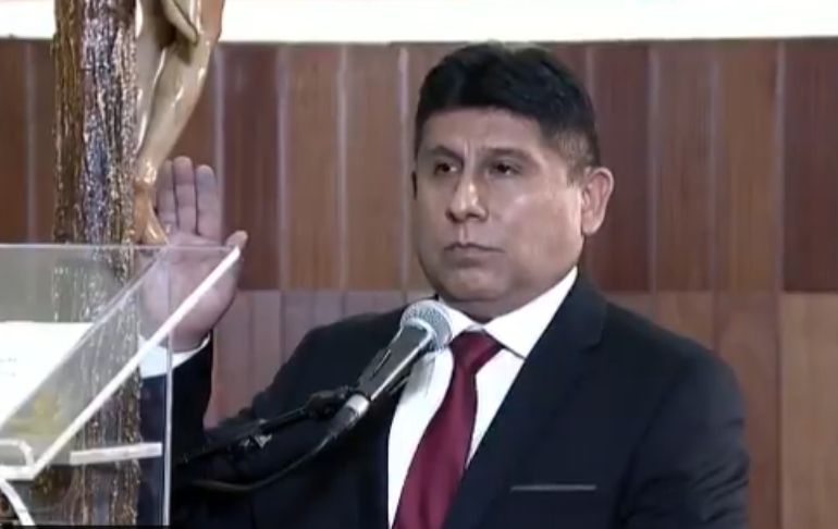 Juan Ramón Lira juró como nuevo ministro de Trabajo en reemplazo de Betssy Chávez