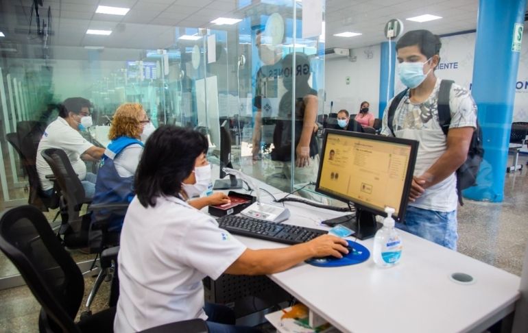 Migraciones: desde mañana se podrán tramitar pasaportes y obtenerlos el mismo día