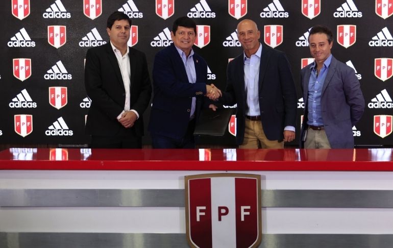 Portada: Adidas firma acuerdo para vestir a la selección peruana después del Mundial Qatar 2022