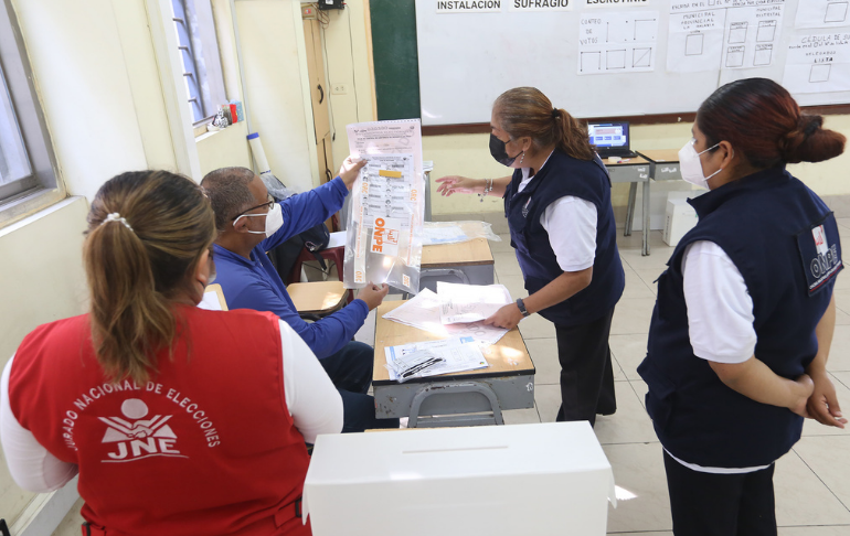 Acción Popular anuncia que denunciará a titulares del JNE, ONPE y Reniec por no reabrir inscripción de candidatos