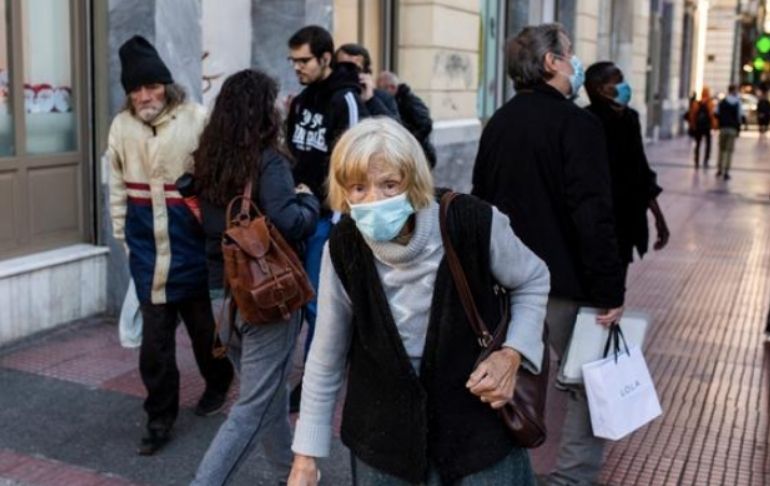 Portada: Grecia eliminará la mascarilla en interiores desde junio