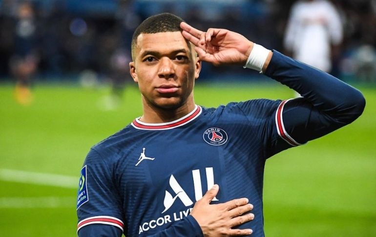 Mbappé retrocede y decide quedarse en el PSG