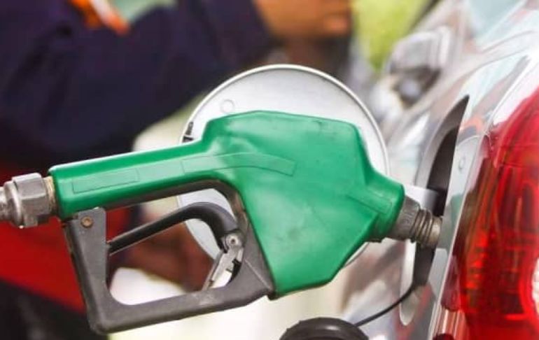 Venta de dos tipos de combustible (regular y premium) se posterga hasta el 1 de enero